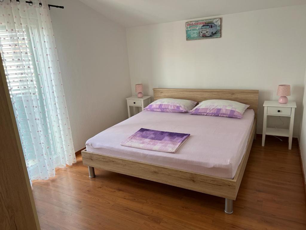 Vila Rosanda สลาทิเน ภายนอก รูปภาพ
