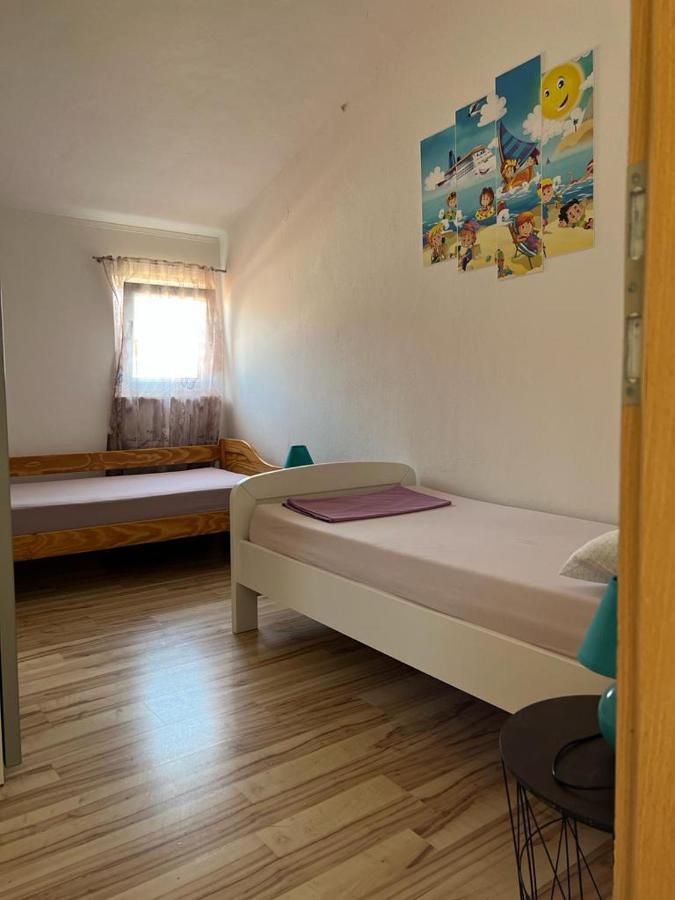 Vila Rosanda สลาทิเน ภายนอก รูปภาพ